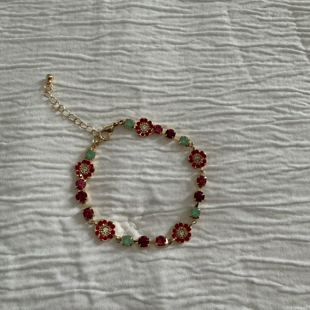 Gold and red flower bracelet